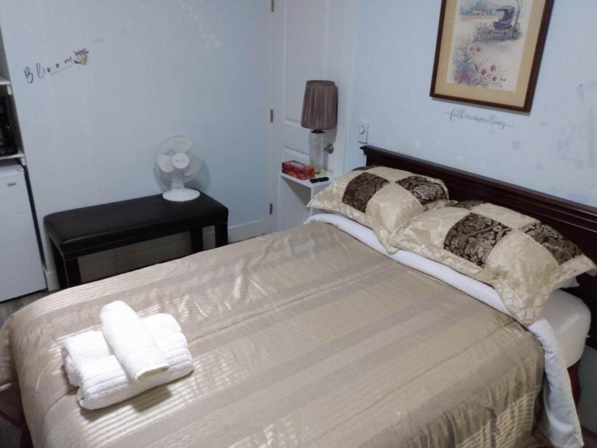 Guest Suite Private Retreat For 2 Guests With Ac - 4 Units Available Abbotsford Exteriör bild